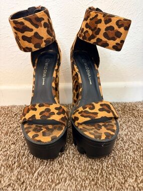 DIVA Lounge Leopard-Print Ankle-Cuff Platform Sandals - Tan Brown